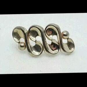 Vintage Brooch 1940s art Deco 12 kt yellow Gold Plate Signed Barclays Nouveau